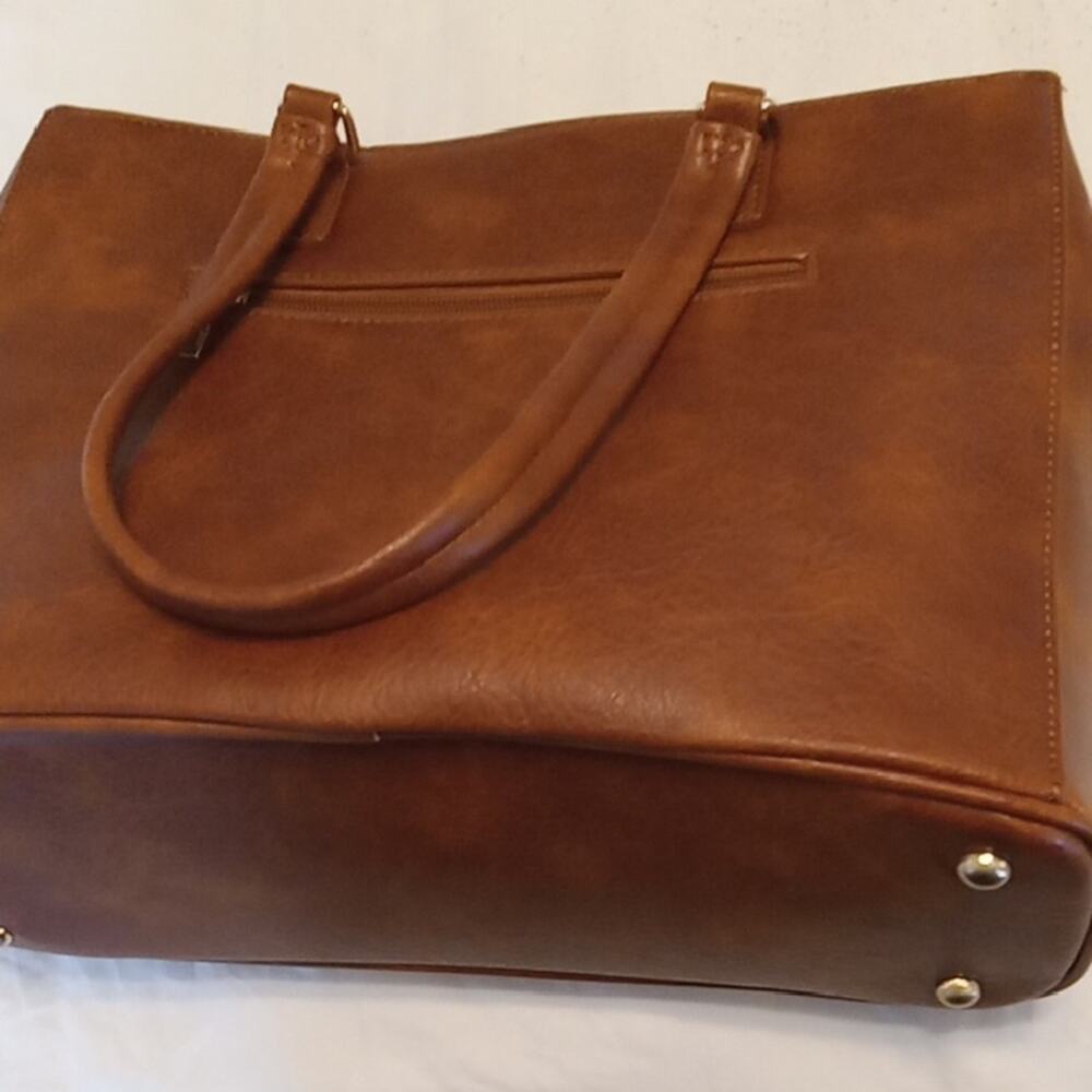 NWOT Women's Faux Leather Elegant Brown Tote Bag